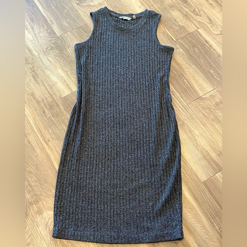 Athleta Rendezvous Knit Shift Dress Ribbed Stretch Gray Sleeveless Womens Medium
